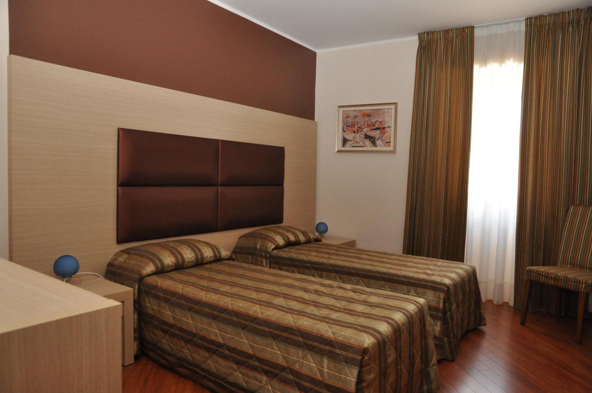 Dulcinea Hotel Muggia Ngoại thất bức ảnh